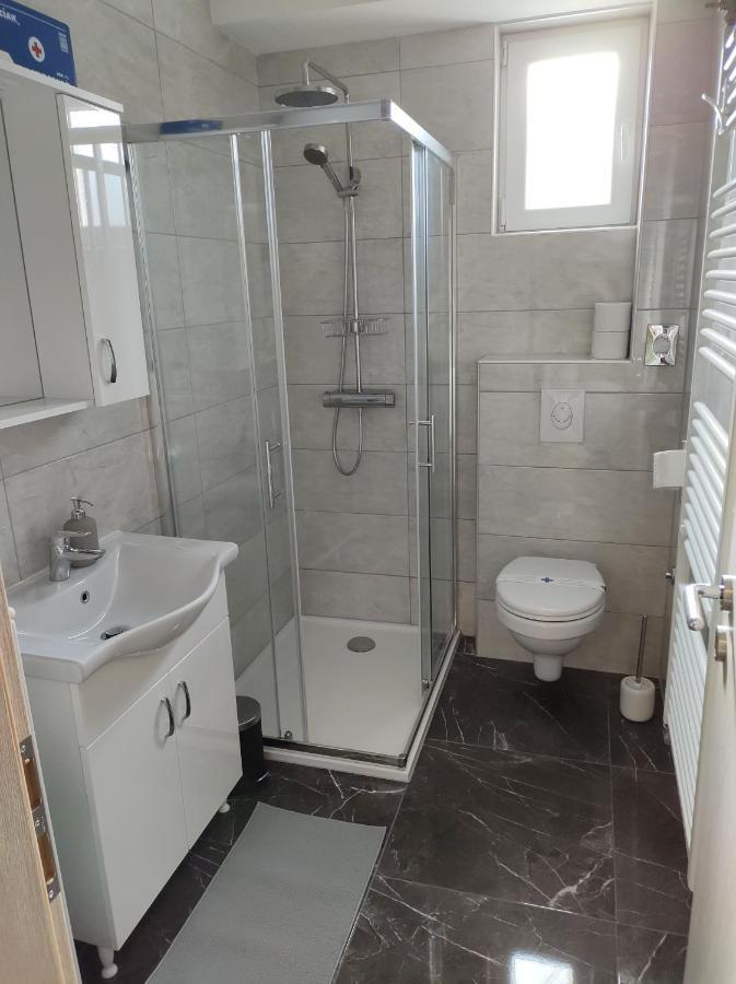 Happy Apartment Karlovac Extérieur photo